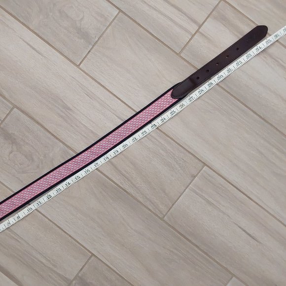 Vineyard Vines NWOT Raspberry Pink Silk on Canvas Logo Buckle Belt.   Size 30